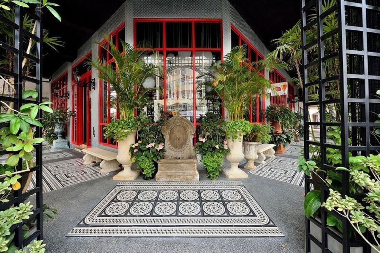 Smokey Joe'S Apartment Kaohsiung Exterior photo